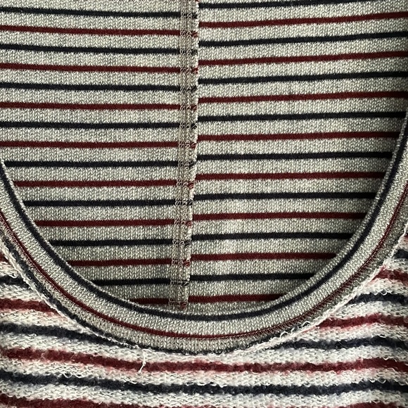 Free People Medium Striped Oversized Thermal Cranberry Navy Medium. - Picture 4 of 4